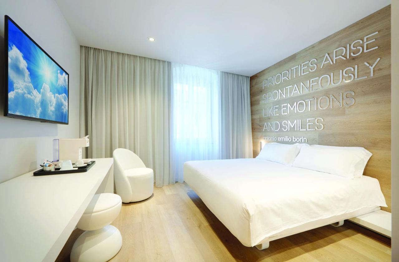 Youme Design Place Hotel Trieste Ngoại thất bức ảnh