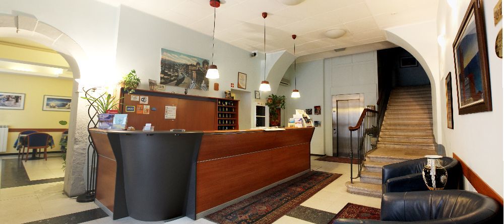 Youme Design Place Hotel Trieste Ngoại thất bức ảnh