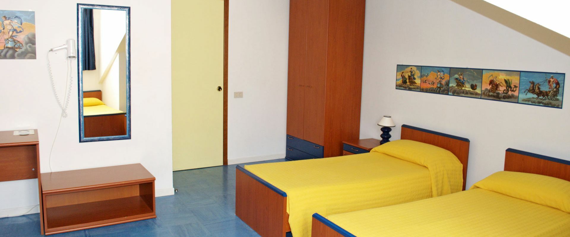 Youme Design Place Hotel Trieste Ngoại thất bức ảnh